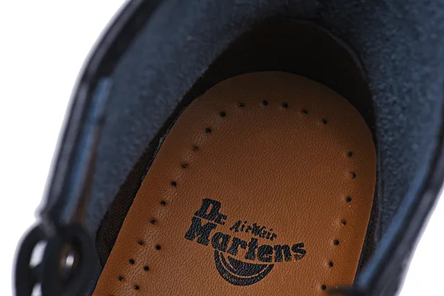 Dr. Martens 1460 Botas Martin Cuero Negro Suave Costura Amarilla 9