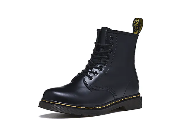 Dr. Martens 1460 Botas Martin Cuero Negro Suave Costura Amarilla 14