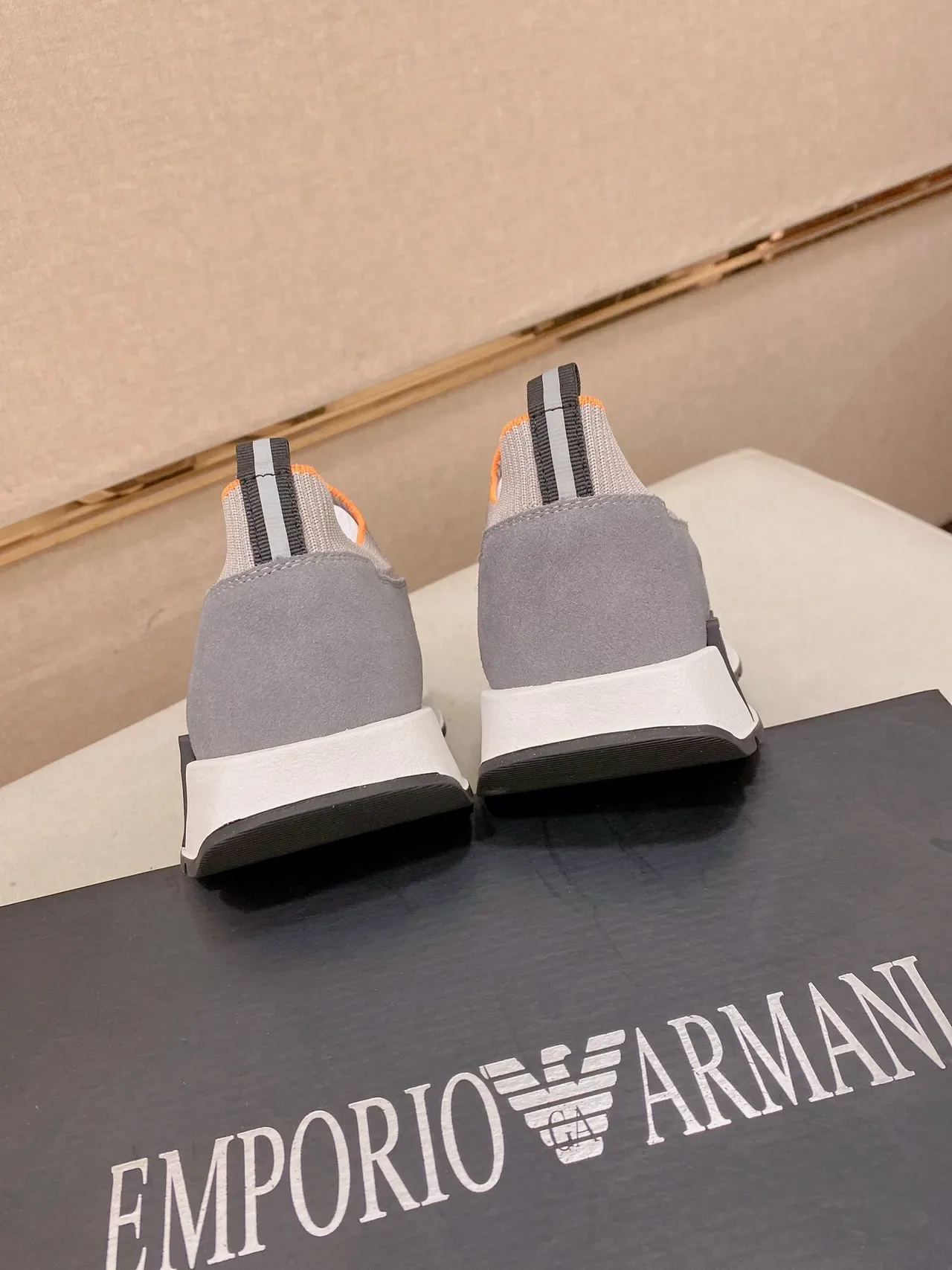 Emporio Armani Cinza Bege Tricô Superior Construção Slip-On Lifestyle Sneakers 2