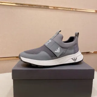 Emporio Armani Baskets lifestyle gris blanc slip-on avec upper en maille et synthétique