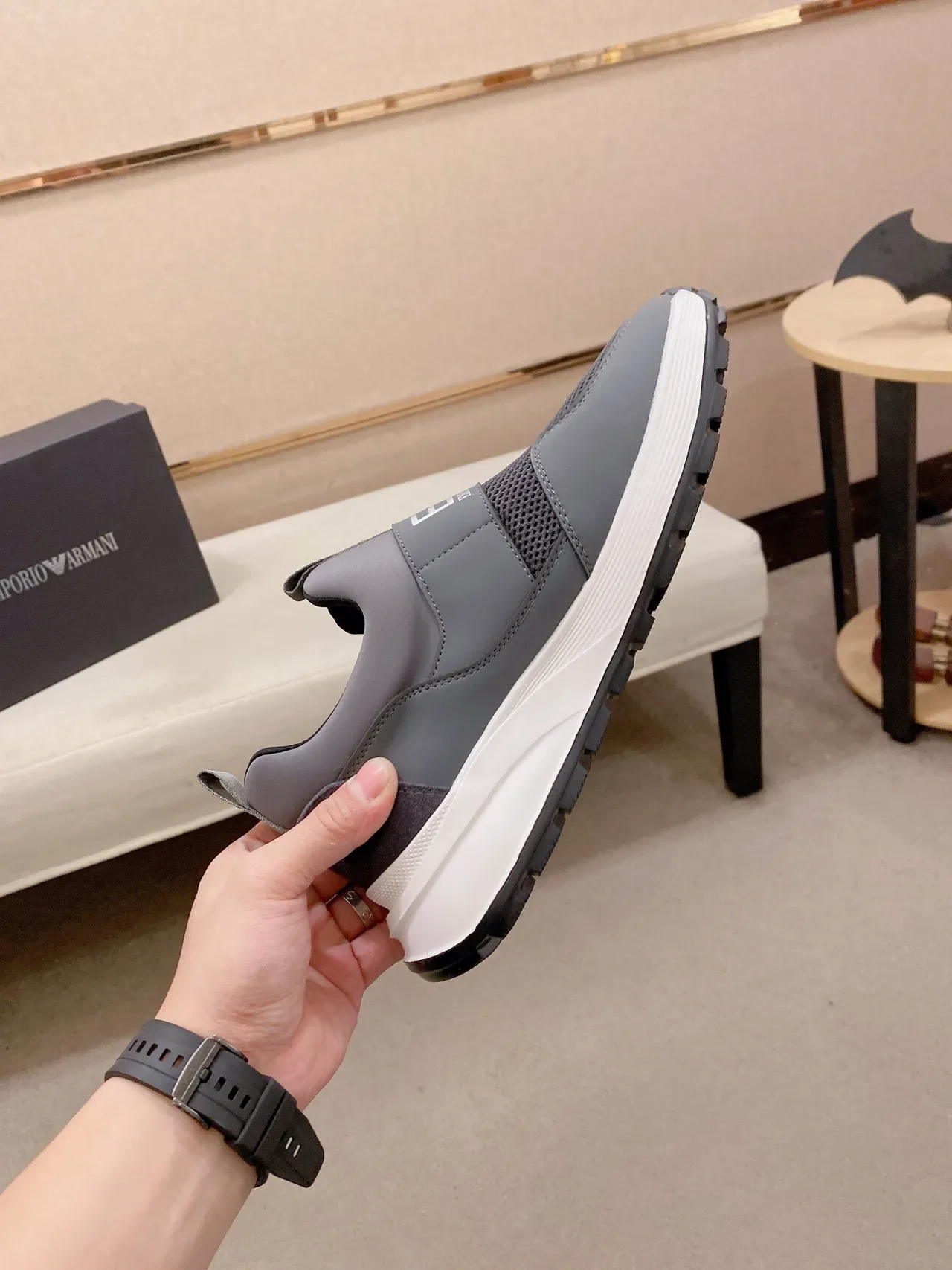 Emporio Armani Baskets lifestyle gris blanc slip-on avec upper en maille et synthétique 5