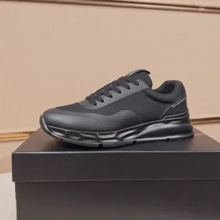 Emporio Armani Monochrome Noir Semelle Sculptée Chaussure Lifestyle