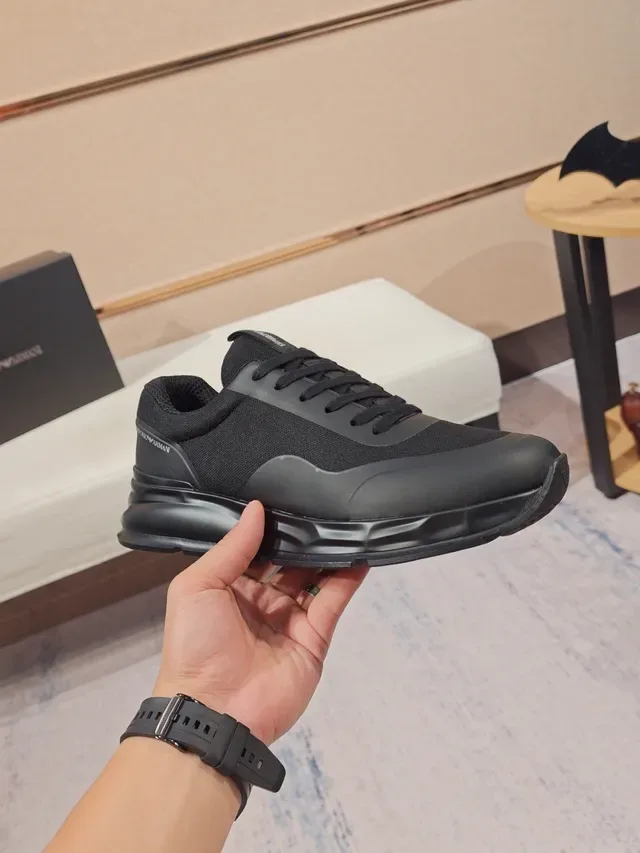 Emporio Armani Monochrome Noir Semelle Sculptée Chaussure Lifestyle 5