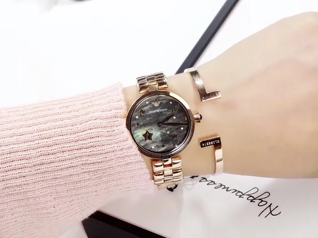 Emporio Armani Star Motif Montre à Quartz Or Rose 3