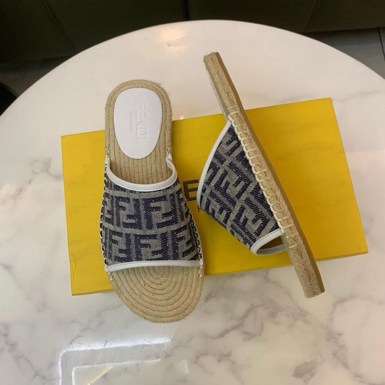 Fendi بيج بحري FF Monogram Jacquard Strap Woven Jute Espadrille Sole نعال 4