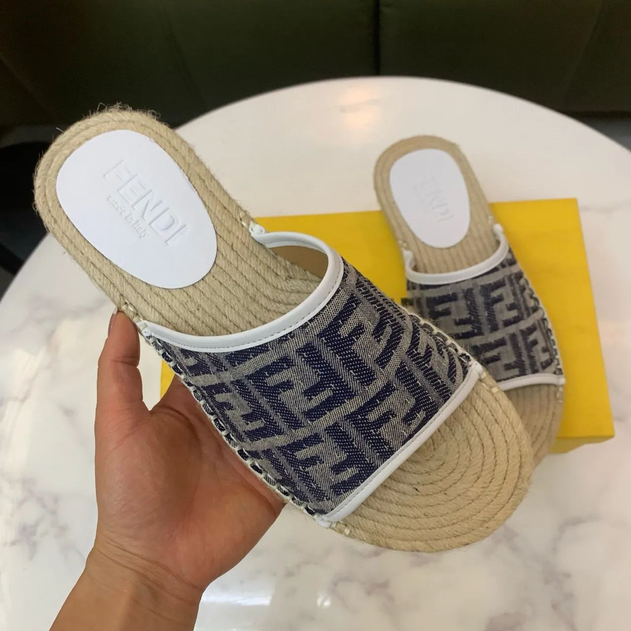 Fendi بيج بحري FF Monogram Jacquard Strap Woven Jute Espadrille Sole نعال 5