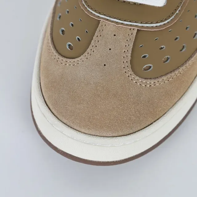 Fendi Marron Beige Perforé Daim Embout du Pied Stratifié Tige Sneakers Lifestyle 5