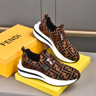 Fendi भूरा काला मोनोग्राम बनी हुई ऊपरी स्लिप ऑन निर्माण लाइफस्टाइल स्नीकर