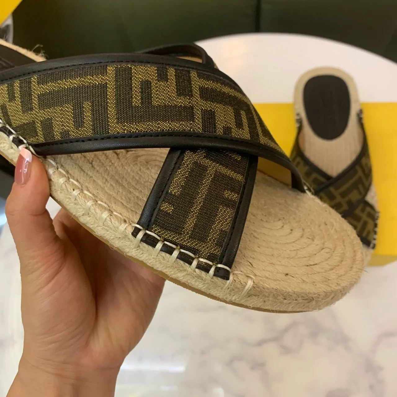 Fendi FF Espadrille Slides Beige Noir Brides Croisées Monogramme Toile Mules 6