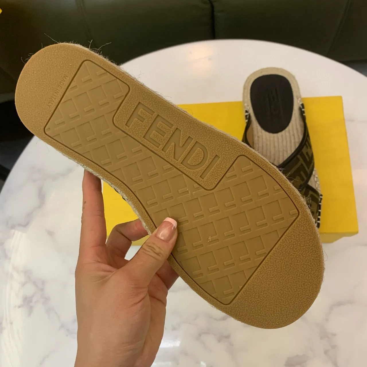Fendi FF Espadrille Slides Beige Noir Brides Croisées Monogramme Toile Mules 8