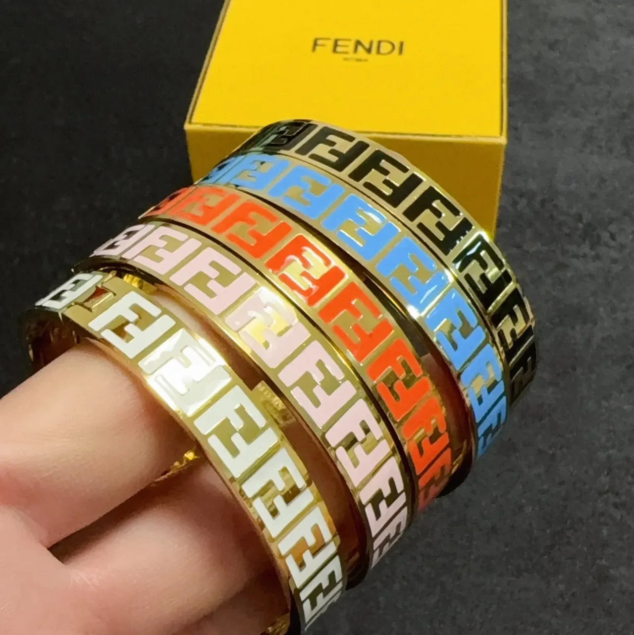 Bracelet Fendi FF Logo Émaillé Multicolore Large 3