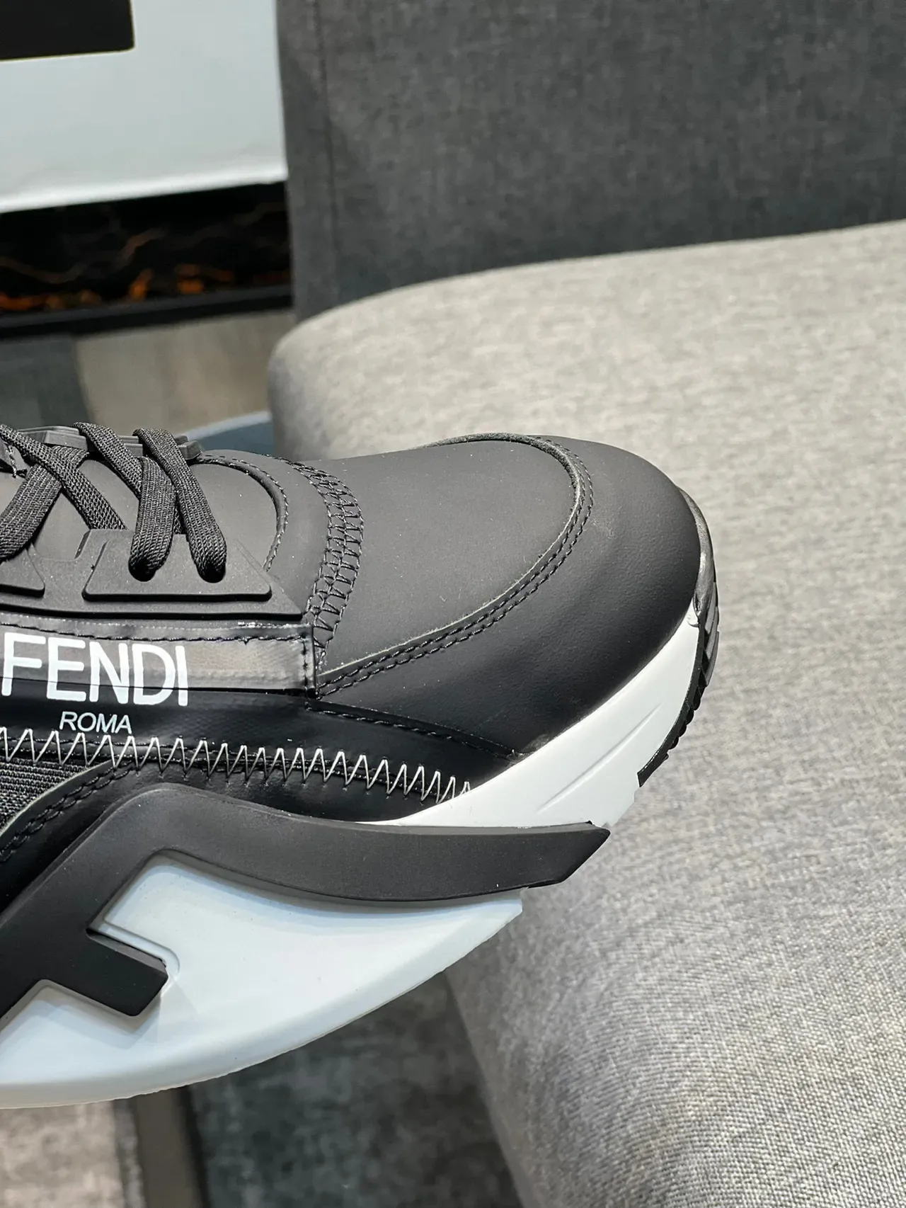 Fendi First Chaussures Chunky Noires et Bleues avec Fermeture Éclair et Monogram FF 3