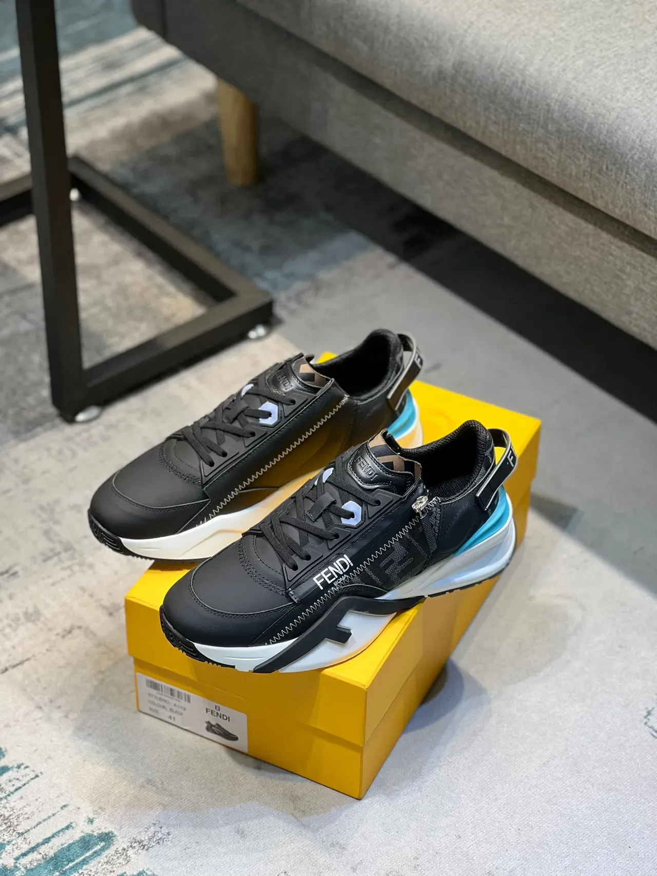 Fendi First Chaussures Chunky Noires et Bleues avec Fermeture Éclair et Monogram FF 7