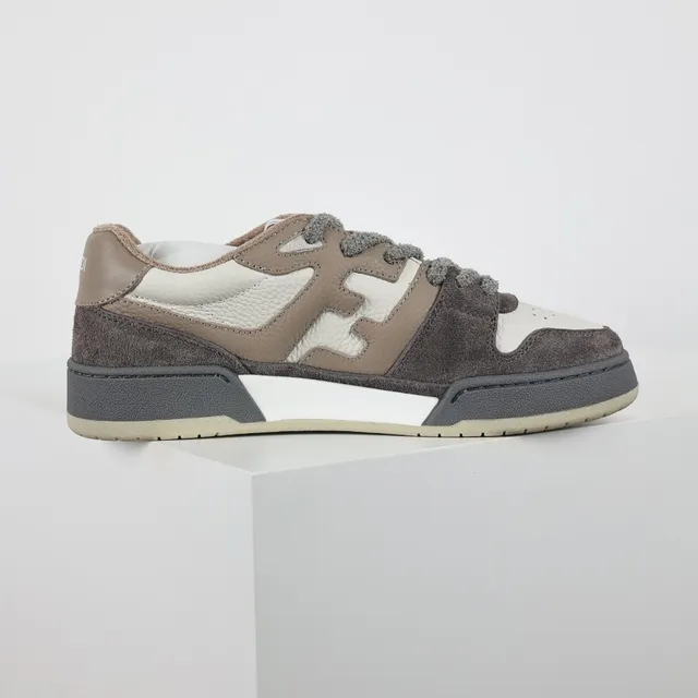 Fendi Gris Beige Sneakers à Partie Supérieure en Matériau Mixte avec Panneaux en Daim et Cuir 7