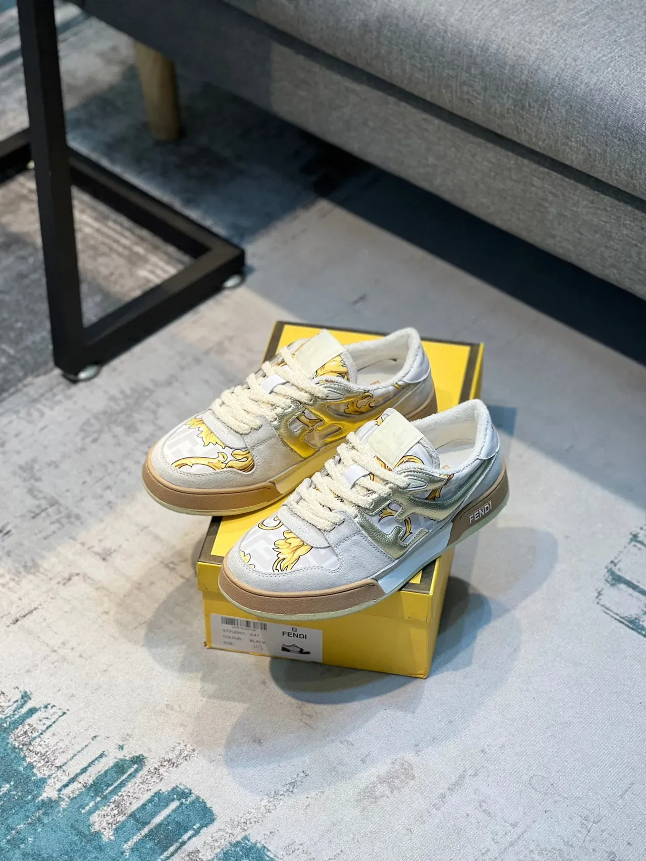Fendi Gris Or Stratifié Matériau Mixte Supérieur FF Monogramme Print Lifestyle Sneakers 7