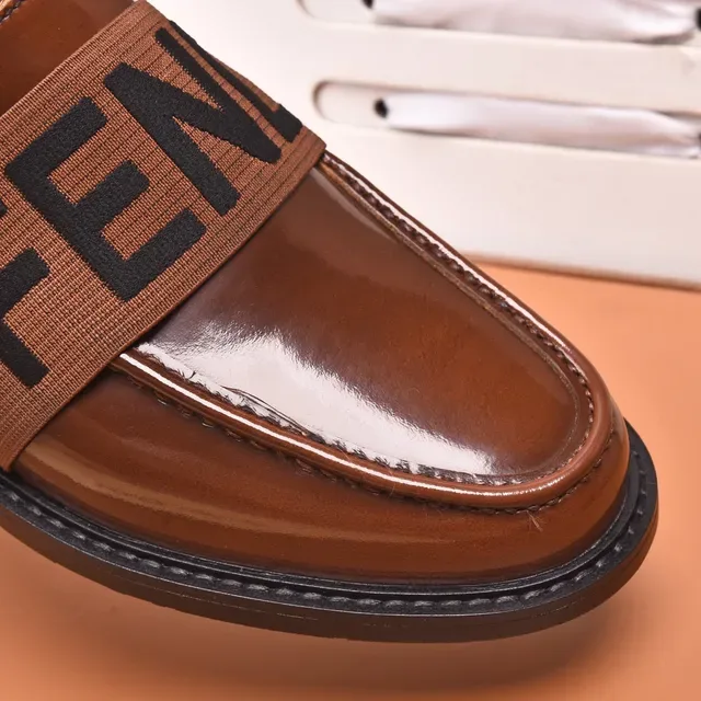 Fendi Logo Strap Loafer Marron Noir Cuir Poli Elastique Loafer 5