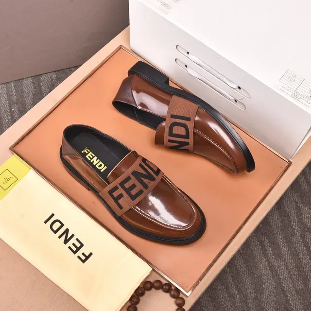 Fendi Logo Strap Loafer Marron Noir Cuir Poli Elastique Loafer 8