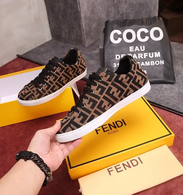 Fendi Monogram Textil Low-Top Lifestyle Tênis 2