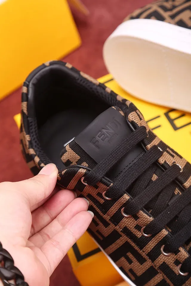 Fendi Monogram Textil Low-Top Lifestyle Tênis 8