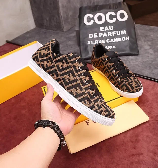 Fendi Monogram Textil Low-Top Lifestyle Tênis 9