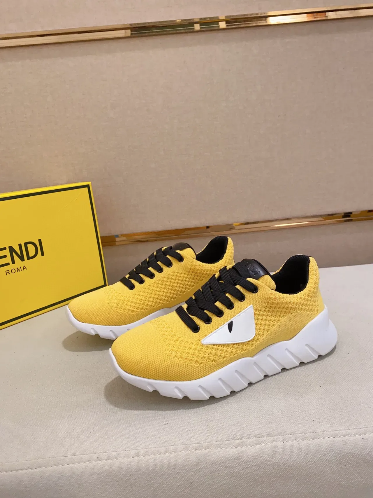 Fendi Monster Eye Sneaker Jaune Noir Blanc Lifestyle 5