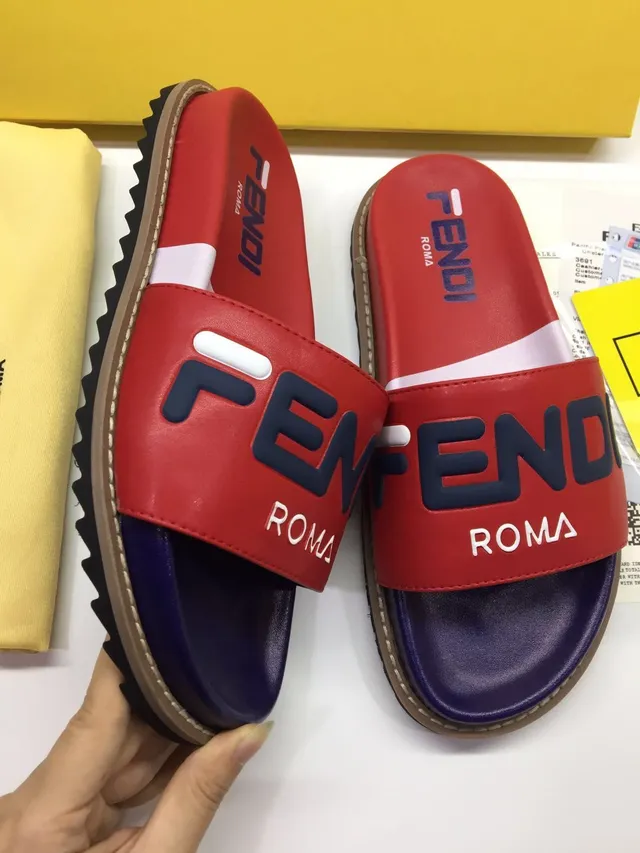 Fendi Roma Rouge Marine Logo-Print Bride Deux Tons Cuir Supérieur Pantoufles 2