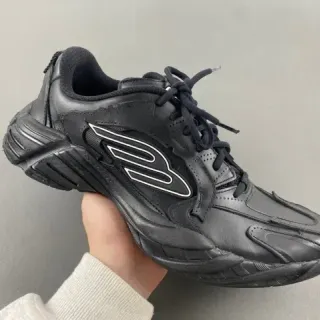 حذاء رياضي أسلوب حياة كامل الأسود مع كعب منحوت