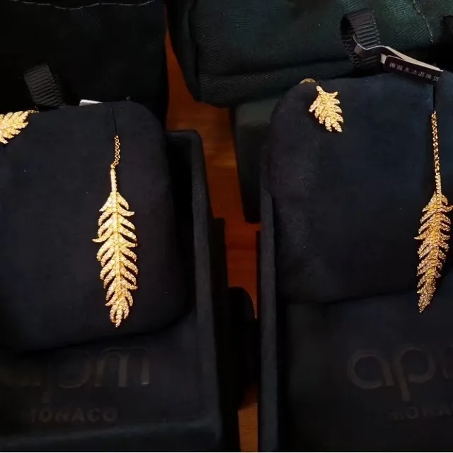 APM Monaco Feather Pavé Crystal Chain-Drop Earring 2