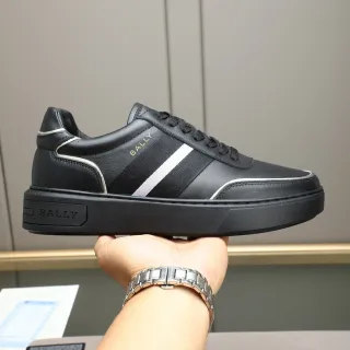 BALLY سنيكرز أسود أبيض جلد علوي شريط جانبي نمط حياة