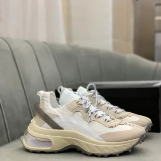 أحذية بيج كعب أبيض شفاف Air Unit سميكة