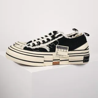 Tênis low-top de lona desgastada preto e off-white