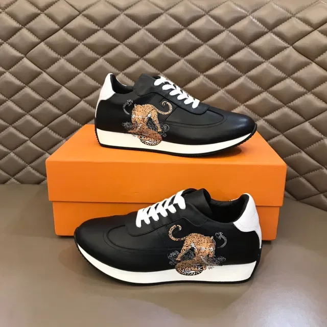 Black and White Leopard Graphic Leather Sneaker 7