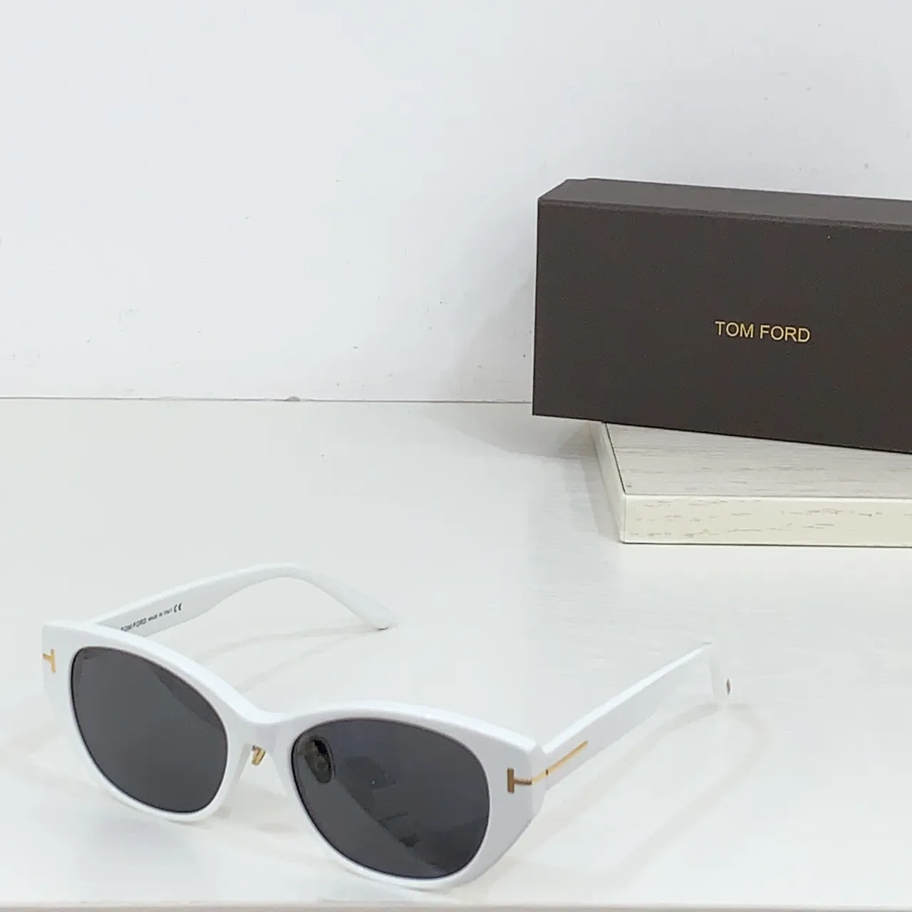 Black Cat-Eye Gradient Lens Sunglasses 4