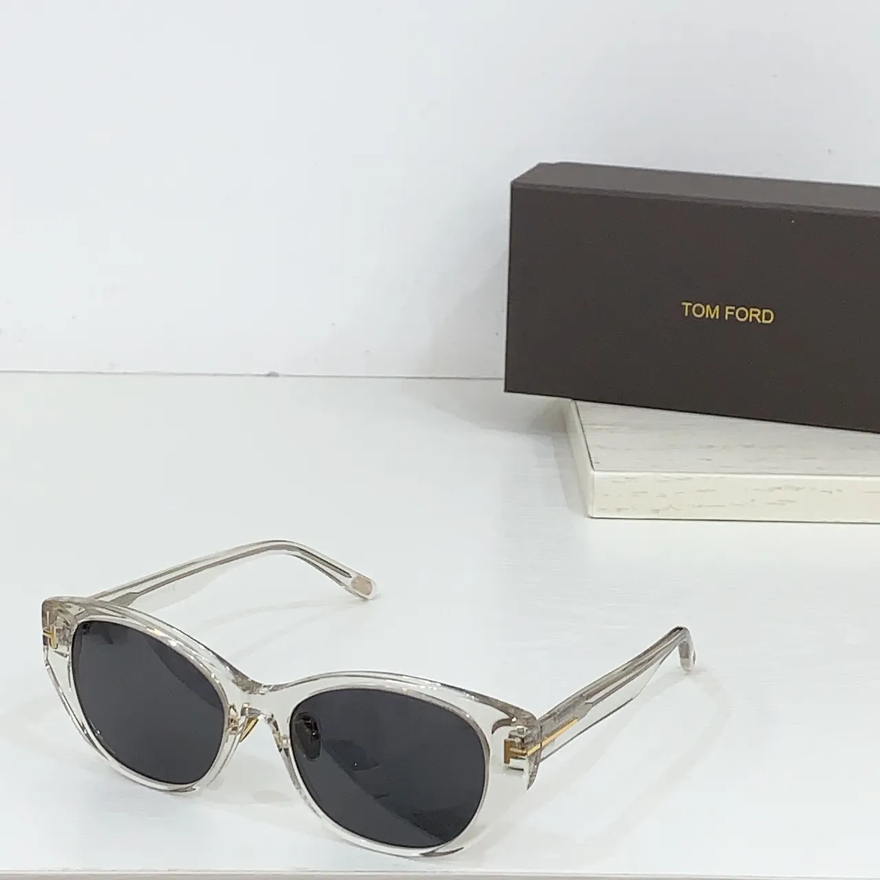 Black Cat-Eye Gradient Lens Sunglasses 7