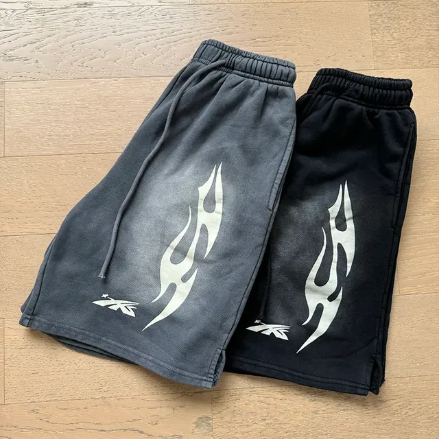 Black Gray Relaxed-Fit Flame-Print Shorts 16