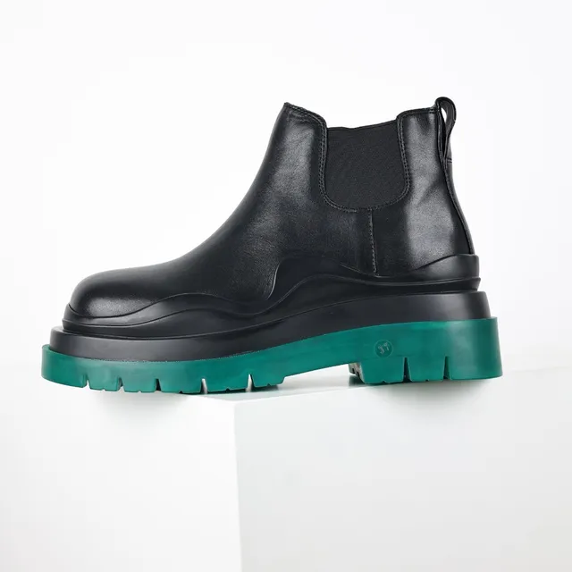 Black Green Smooth Leather Upper Elastic Side Panels Chelsea Boots 9