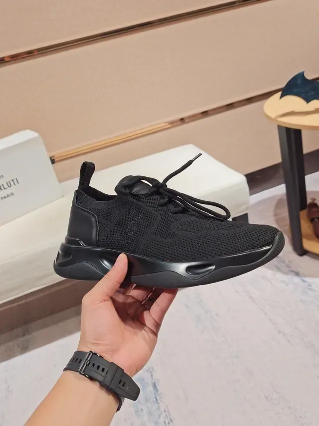 Black Knit Mesh Low-Top Sculpted Sole Sneaker 5