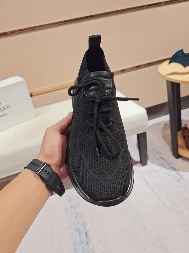 Black Knit Mesh Low-Top Sculpted Sole Sneaker 6