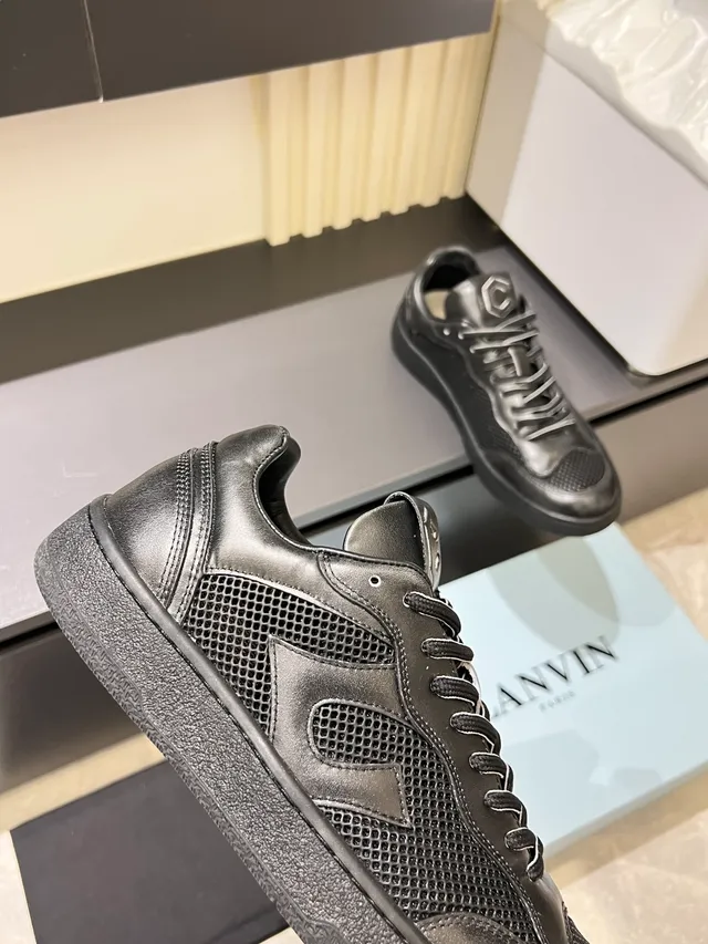 Black Leather-Mesh Hybrid Low-Top Sneakers 3