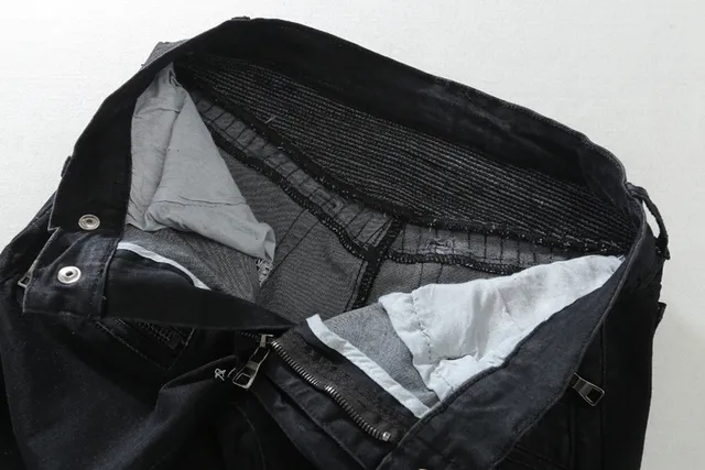 Pantalon jean moto-style à panneaux zippés noir 7