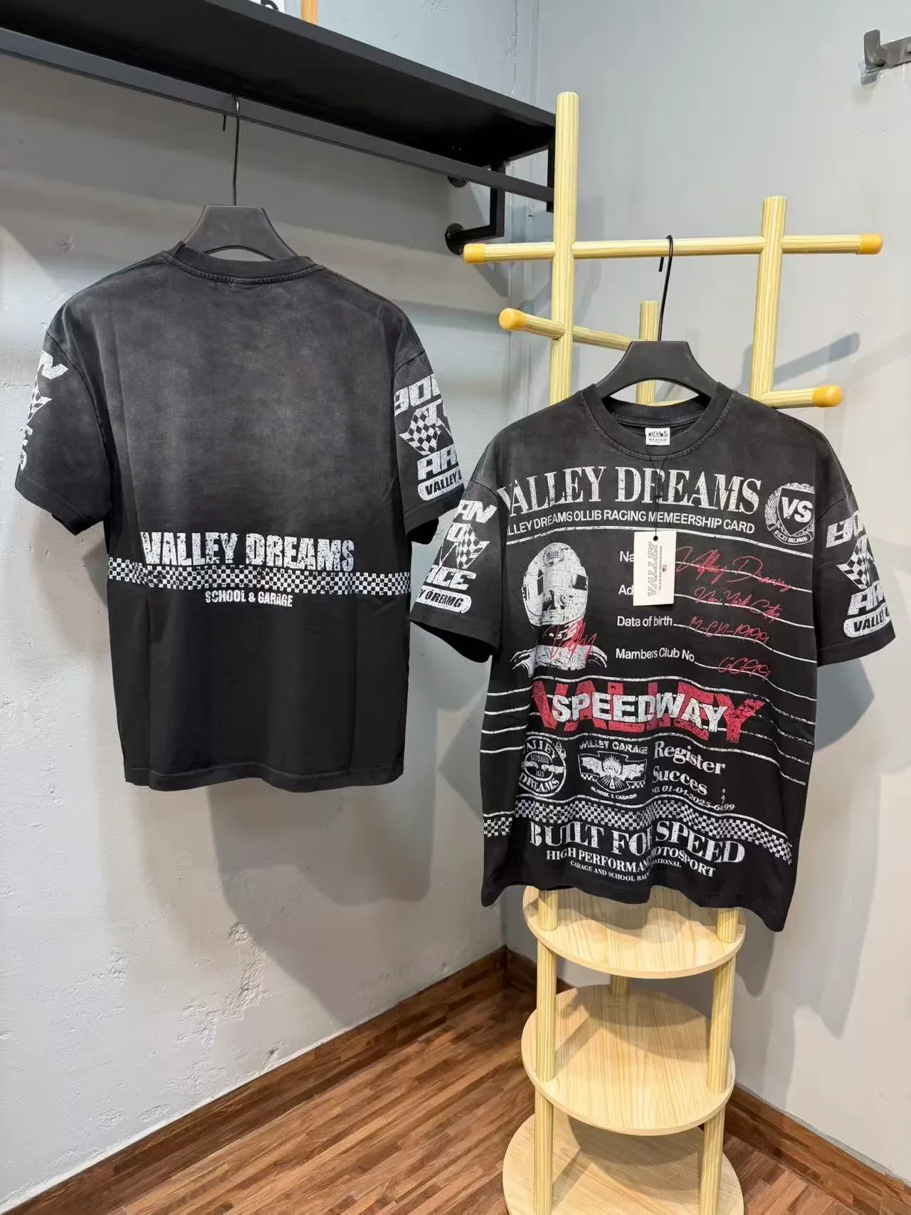 Black Racing-Themed Graphic Print T-Shirt 8