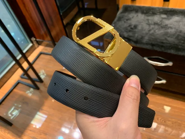 Black Textured Strap Gold-Tone Reversible Buckle Leather Belt 2