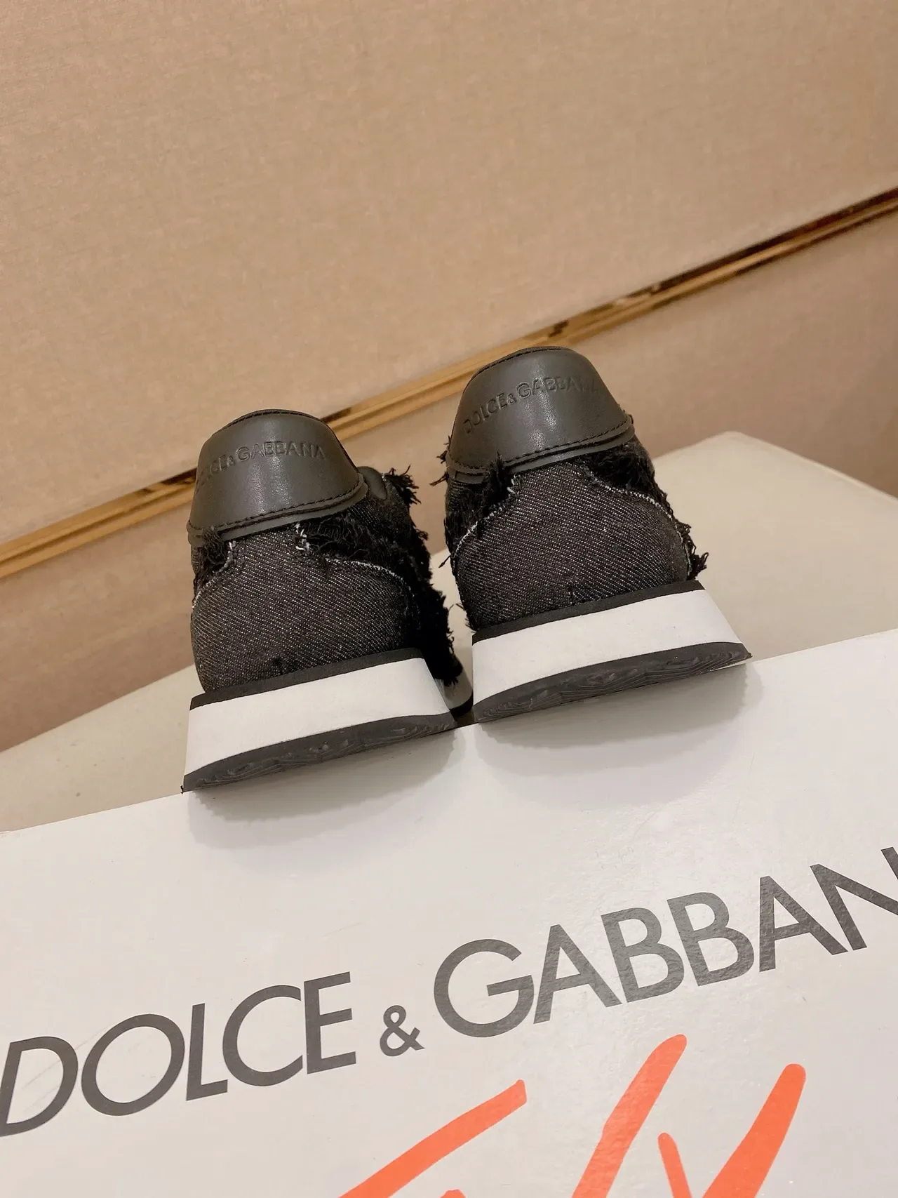 Black White Denim-Textured Upper Frayed Edge Detailing Sneakers 3