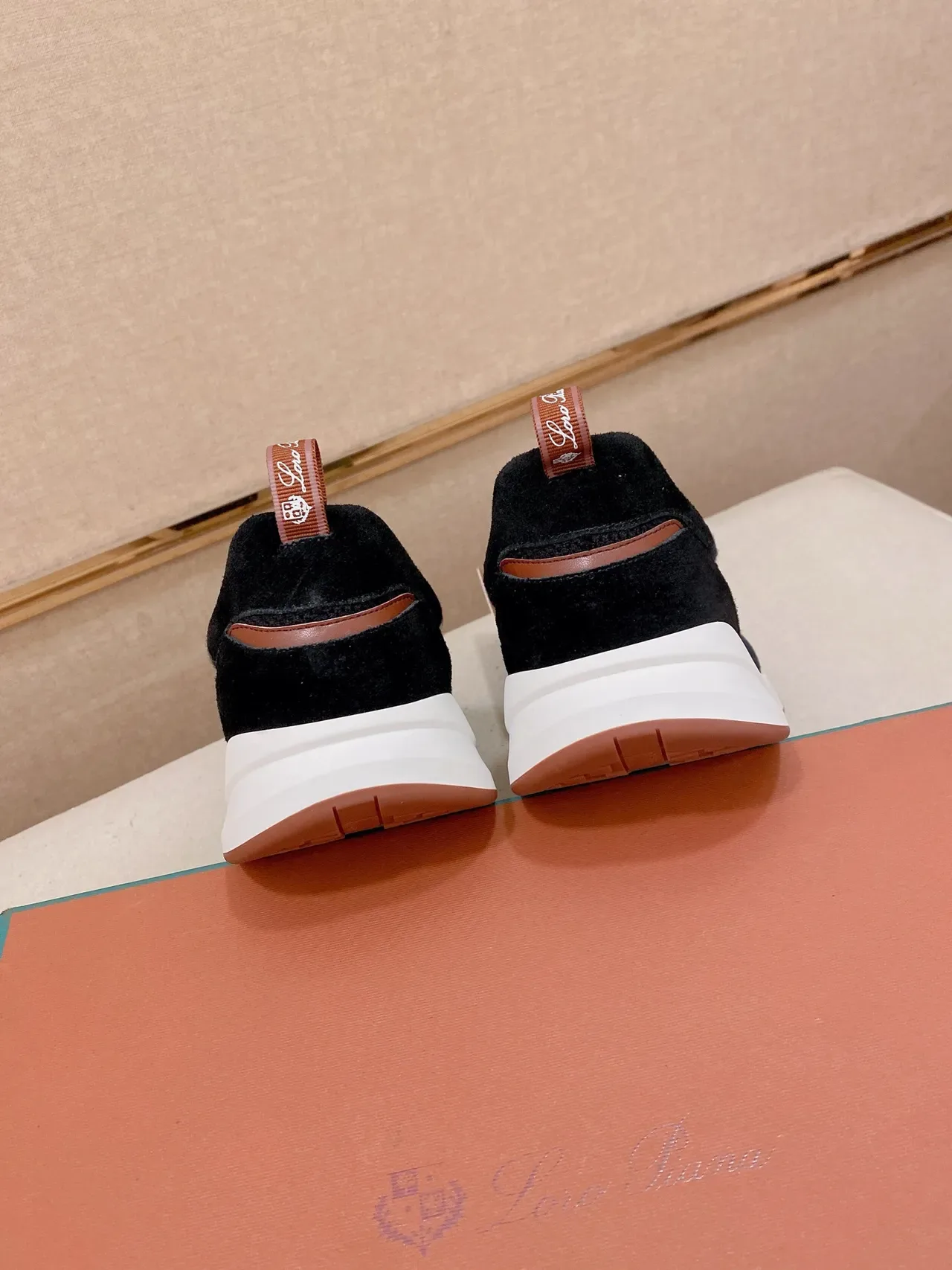 Black White Laceless Slip-On Mesh And Suede Upper Sneakers 3