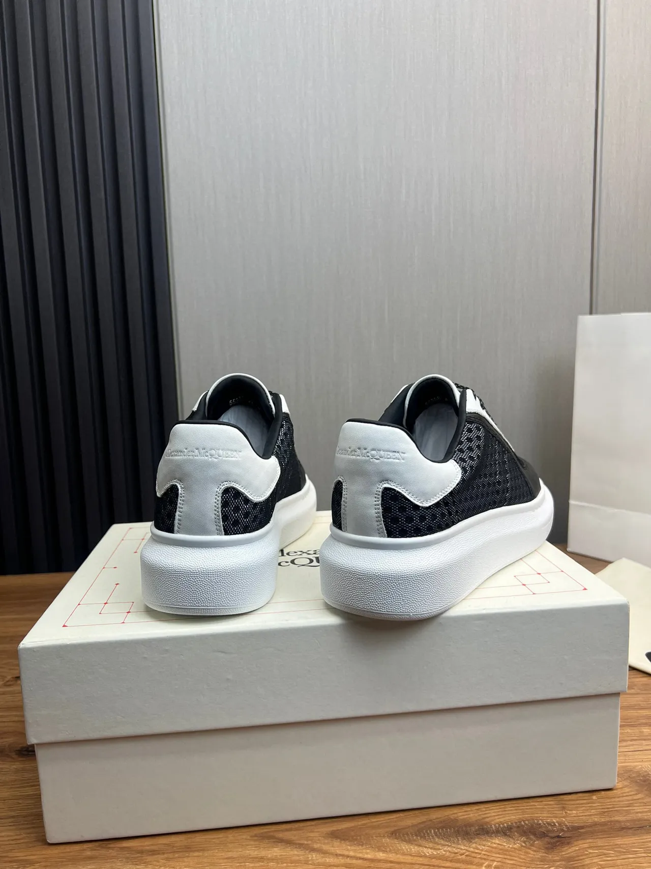 Black White Platform Sole Perforated Mesh Sneakers 7