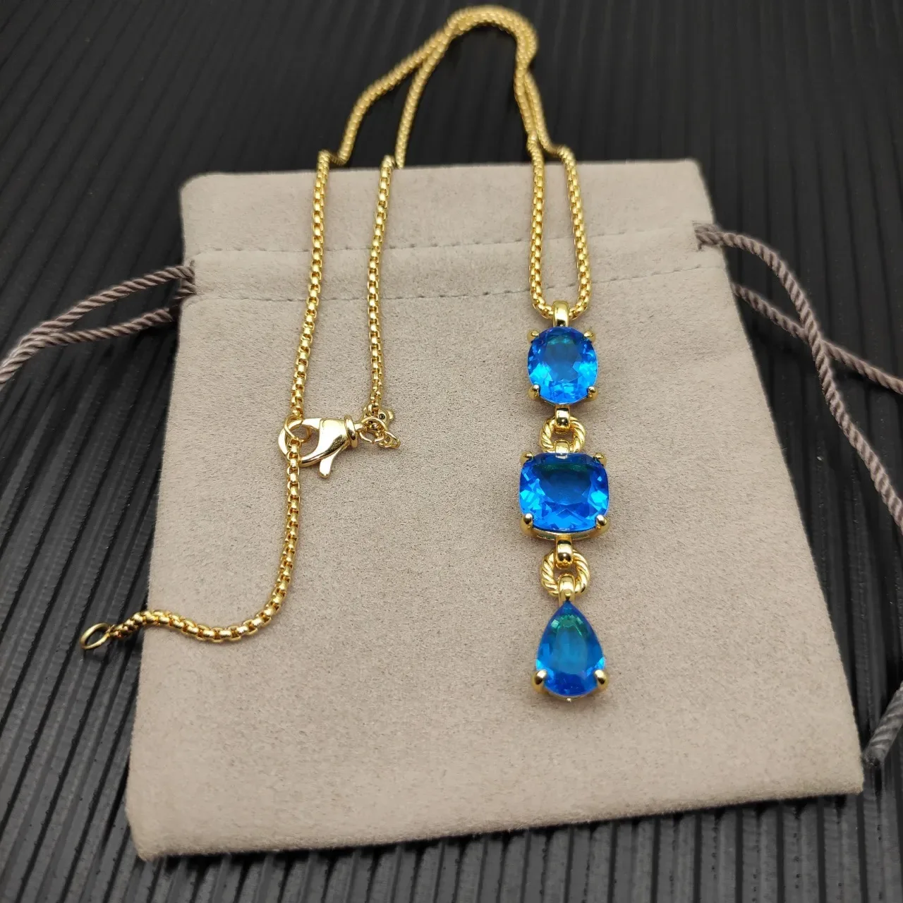 Blue Gold Three-Stone Vertical Drop Twisted-Link Connectors Necklace 2