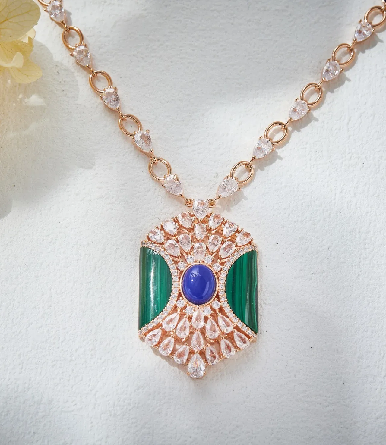 Blue Green Rose Gold-Tone Link Chain Cabochon Stones Necklace 3
