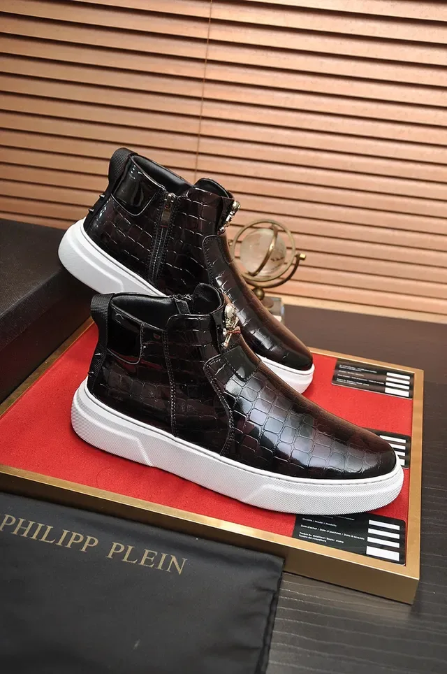 Brown White Crocodile-Embossed Leather Glossy Patent Finish Chelsea Boots 5
