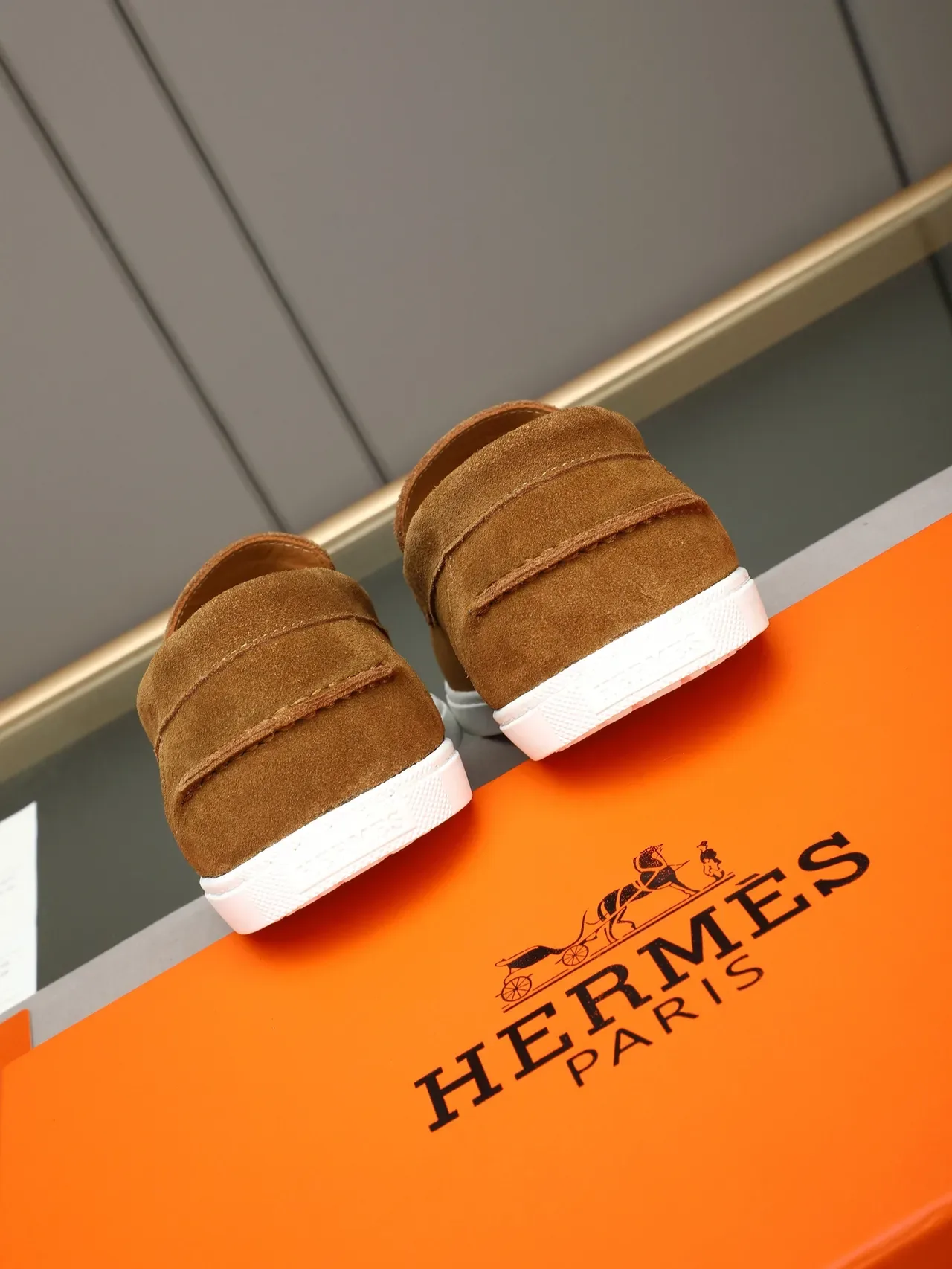 Brown White Suede Upper Moc-Toe Stitching Loafer 3