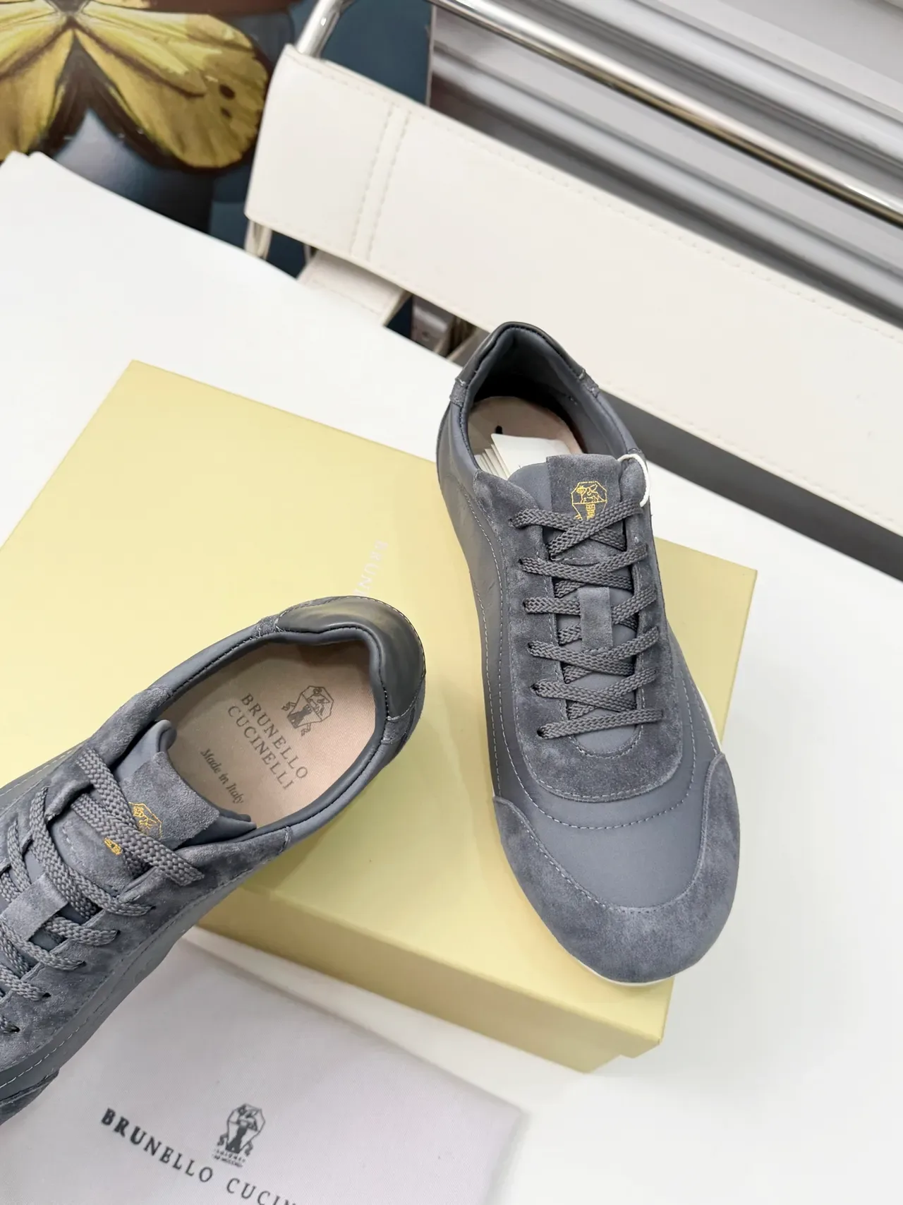Brunello Cucinelli Sapatilhas Lifestyle Cinza de Camurça e Couro Paineladas 3